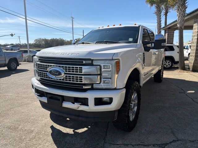 2017 Ford Super Duty F-250 Crew Cab 4WD Platinum Lafayette LA