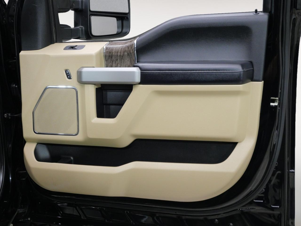 2017 Ford Super Duty F-250 Lariat FX4 6.7L Power Stroke 4x4 Mansfield TX