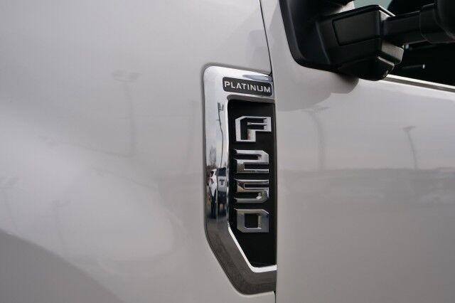 2017 Ford Super Duty F-250 Platinum 4X4 / Diesel / Ultimate Package! High Point NC