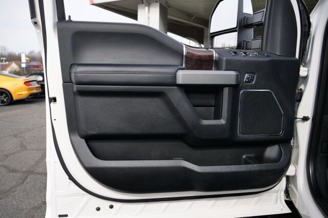 2017 Ford Super Duty F-250 Platinum 4X4 / Diesel / Ultimate Package! High Point NC