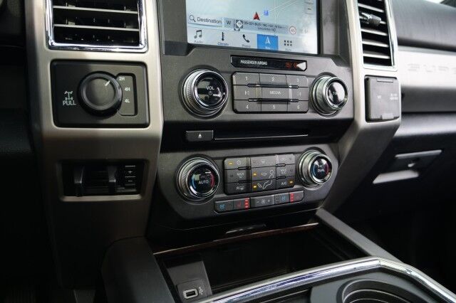 2017 Ford Super Duty F-250 Platinum 4X4 / Diesel / Ultimate Package! High Point NC