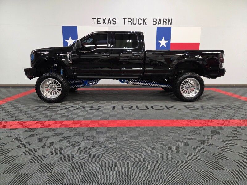 2017 Ford Super Duty F-250 Platinum Ultimate Triple Crown Lift 6.7L Diesel 24in Wheels 40in Tires