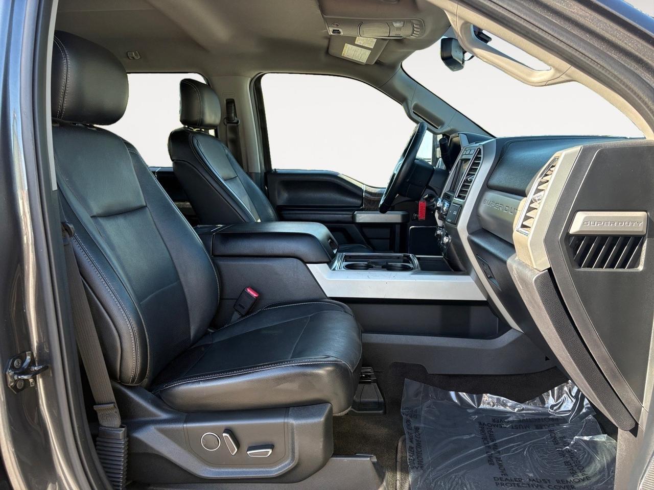 2017 Ford Super Duty F-250 SRW Lariat, CUSTOM XD SERIES WHEELS, FENDER FLARES, RUNNING BOARDS, TOW PACKAGE, BACKUP CAMERA WITH PARKING SENSORS, REMOTE START, NAVIGATION, REAR POWER SLIDING WINDOW, LANE KEEP ASSIST, ONLY 47K MILES, JUST 1 OWNER, CLEAN CARFAX, SUPER DUTY, SUPER RIDE Virginia Beach VA