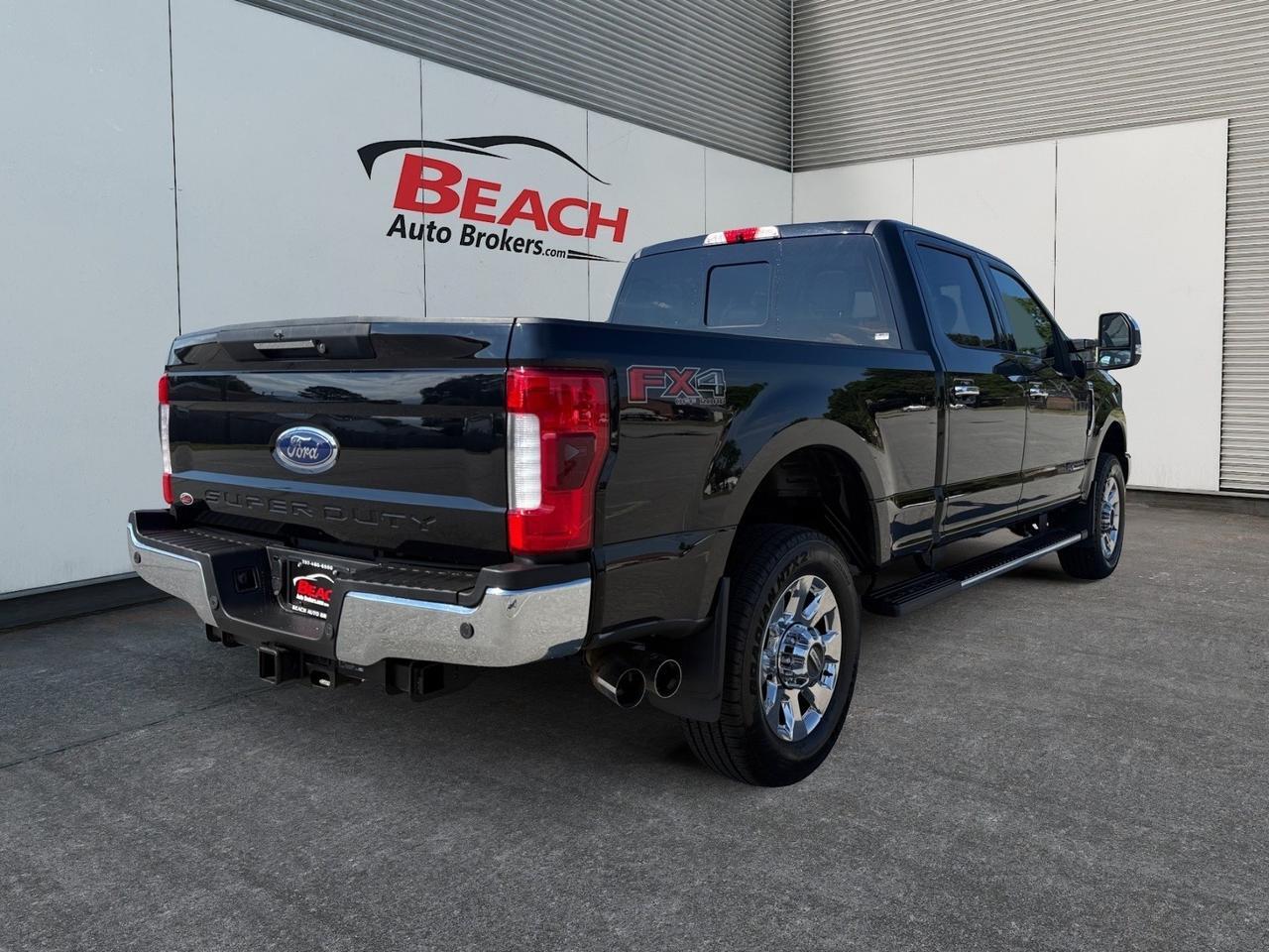 2017 Ford Super Duty F-250 SRW Lariat, HEATED/VENTILATED SEATS, HEATED REAR SEATS, MOONROOF, BACKUP CAMERA, POWER SLIDING REAR WINDOW, UNIVERSAL GARAGE DOOR OPENER, TOW HOOKS, NAVIGATION, BED LINER, TOW PACKAGE, RUNNING BOARDS, REMOTE START, CLEAN CARFAX! Norfolk VA