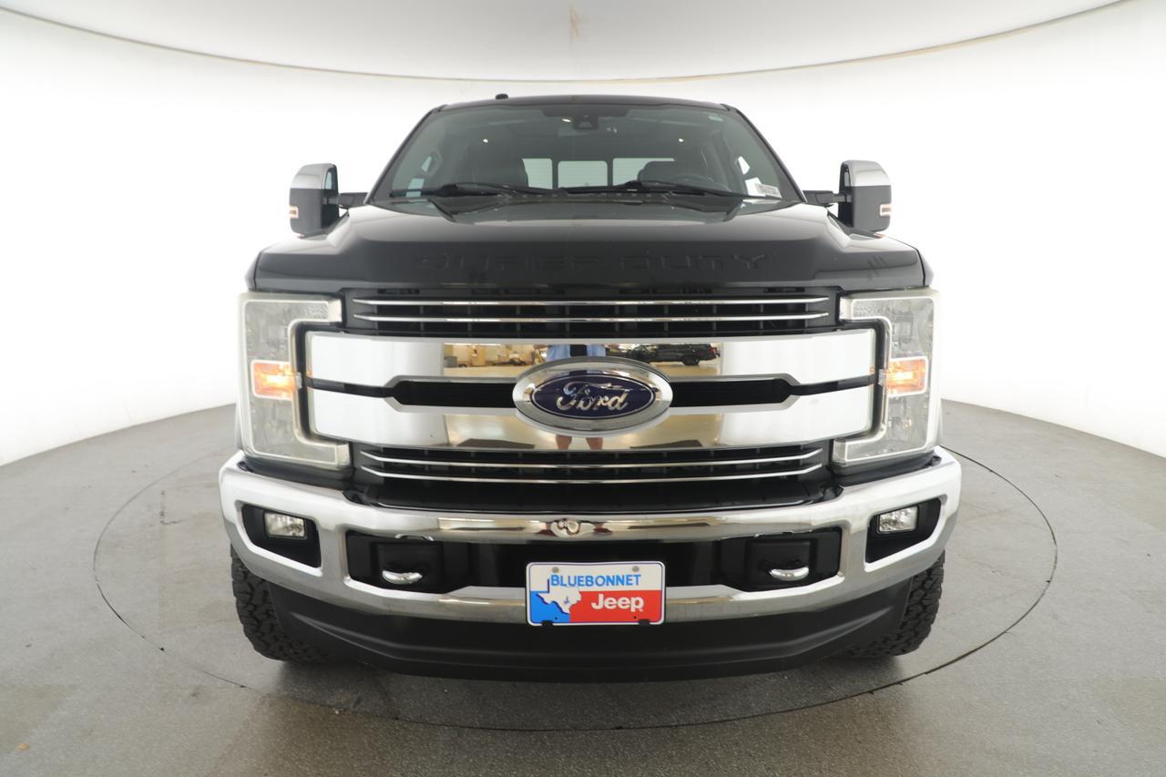 2017 Ford Super Duty F-250 SRW Lariat