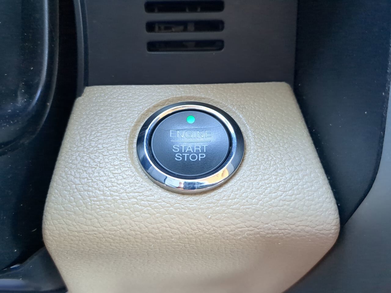2017 Ford Super Duty F-250 SRW Lariat Winder GA