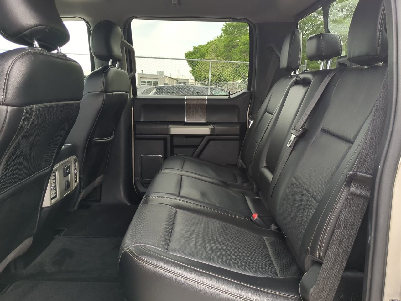 2017 Ford Super Duty F-250 SRW Lariat Winder GA