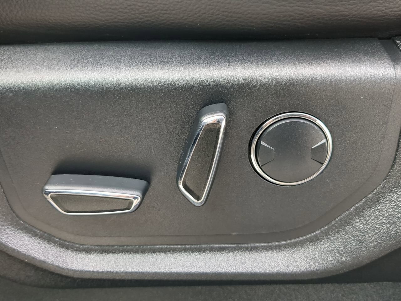 2017 Ford Super Duty F-250 SRW Lariat Winder GA