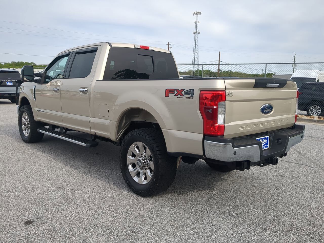 2017 Ford Super Duty F-250 SRW Lariat Winder GA