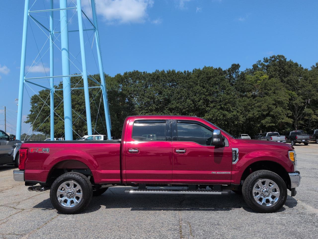 2017 Ford Super Duty F-250 SRW Lariat