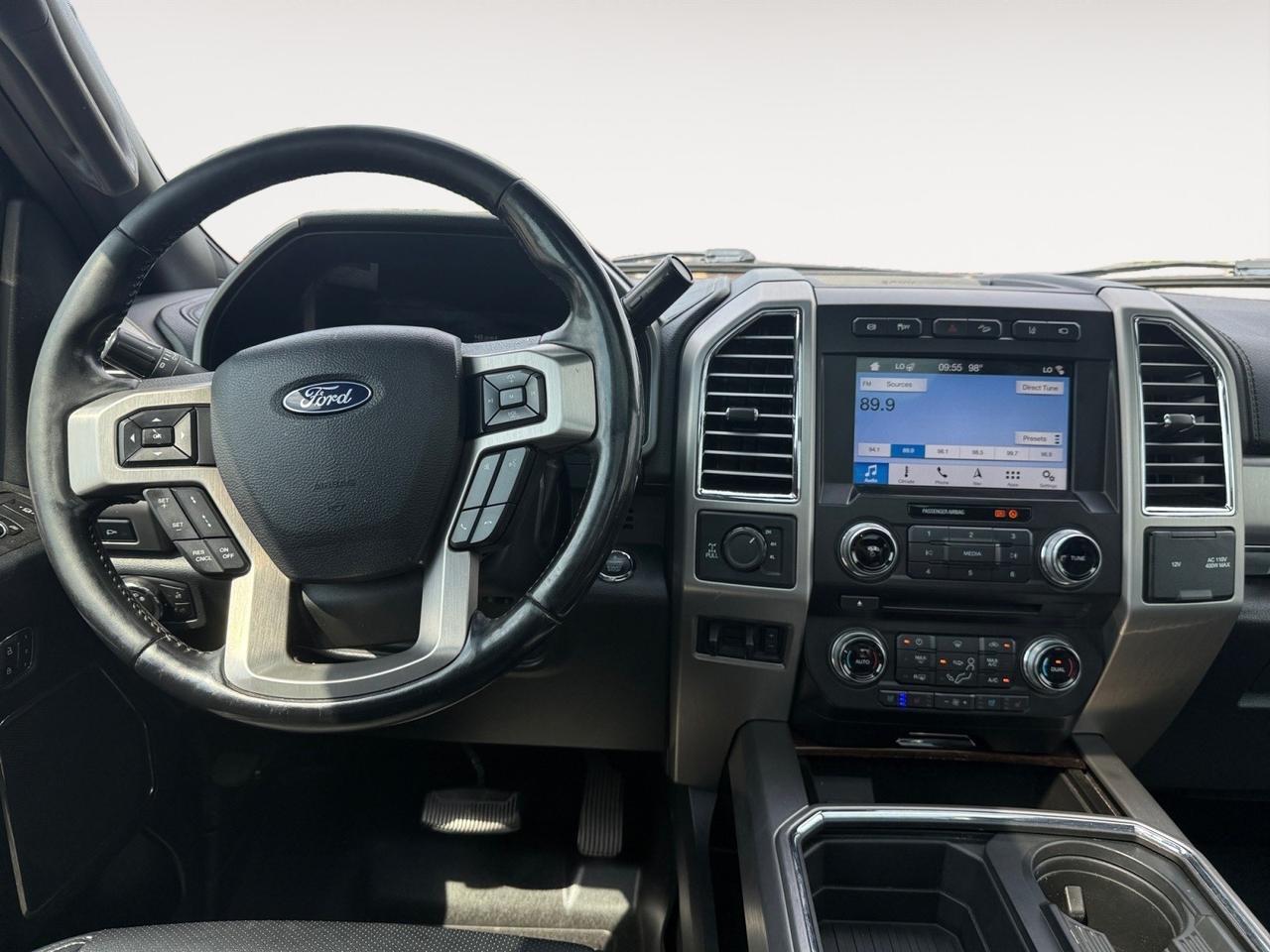 2017 Ford Super Duty F-250 SRW Platinum, HEATED/VENTILATED SEATS, POWER SLIDING REAR WINDOW, TOW HOOKS, TOW PACKAGE, MOONROOF, BACKUP CAMERA, POWER/HEATED MIRRORS, POWER RUNNING BOARDS, KEYLESS ENTRY, POWER FOLDING MIRRORS, TINTED WINDOWS, CLEAN CARFAX! Norfolk VA