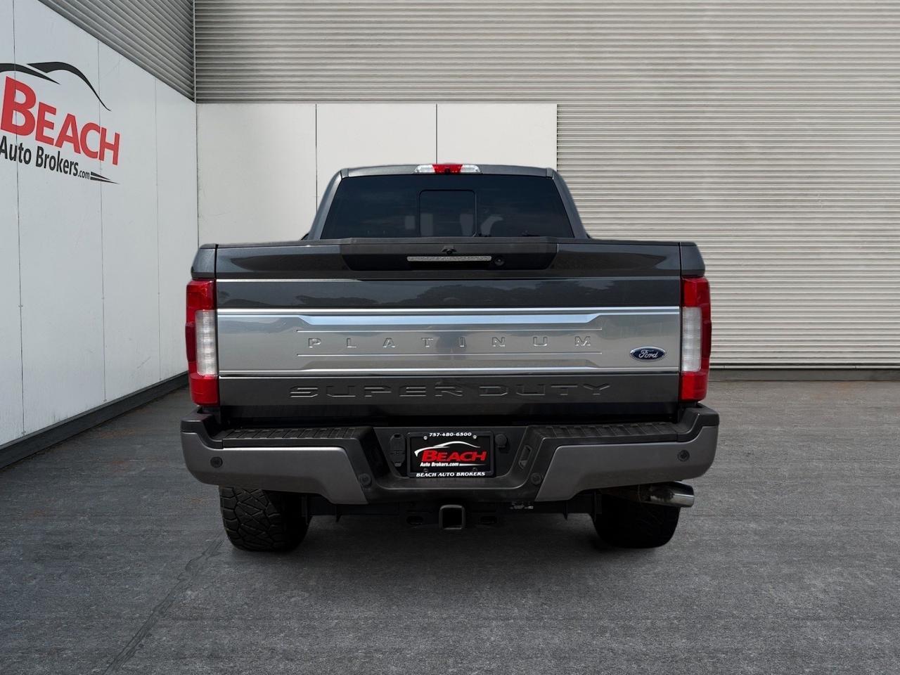 2017 Ford Super Duty F-250 SRW Platinum, HEATED/VENTILATED SEATS, POWER SLIDING REAR WINDOW, TOW HOOKS, TOW PACKAGE, MOONROOF, BACKUP CAMERA, POWER/HEATED MIRRORS, POWER RUNNING BOARDS, KEYLESS ENTRY, POWER FOLDING MIRRORS, TINTED WINDOWS, CLEAN CARFAX! Norfolk VA