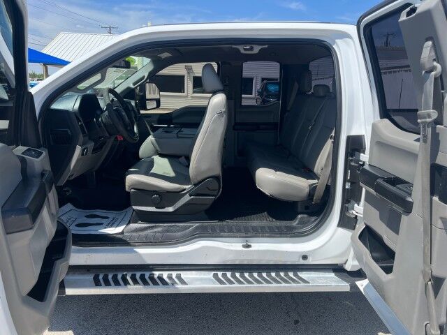 2017 Ford Super Duty F-250 SRW XL Gainesville TX