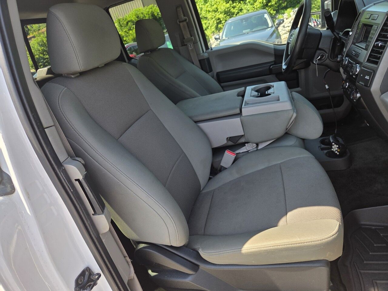 2017 Ford Super Duty F-250 SRW XLT Charlton MA