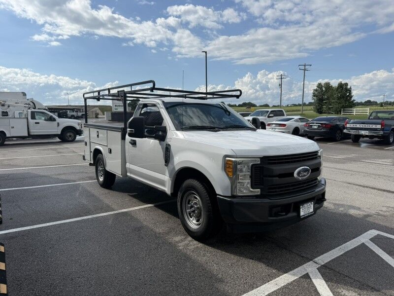 2017 Ford Super Duty F-250 Utility XL Collinsville OK