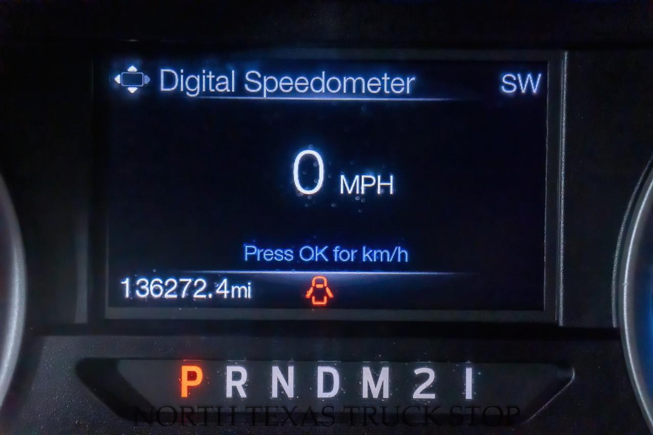2017 Ford F-250 XLT FX4 photo 31