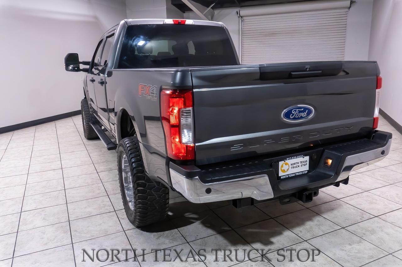 2017 Ford F-250 XLT FX4 photo 19