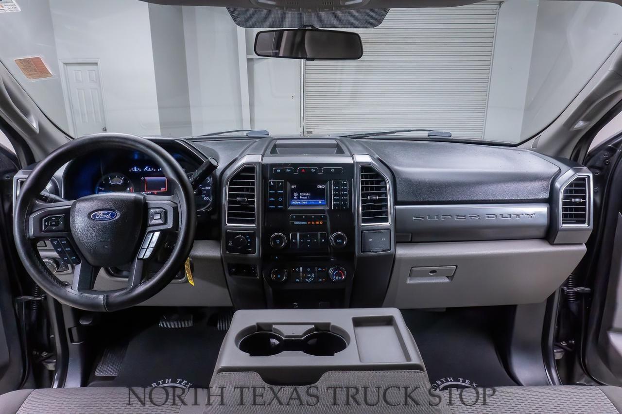 2017 Ford F-250 XLT FX4 photo 3