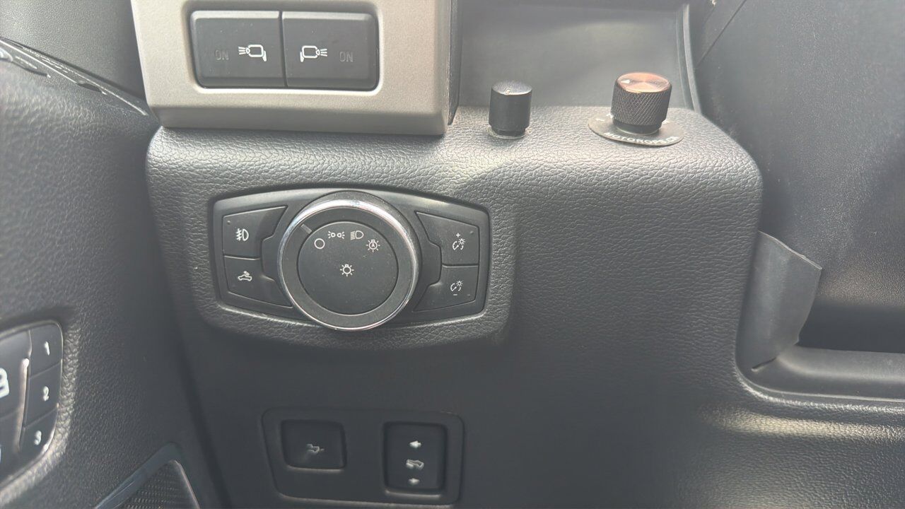 2017 Ford Super Duty F-350 DRW Lariat Sherwood Park AB