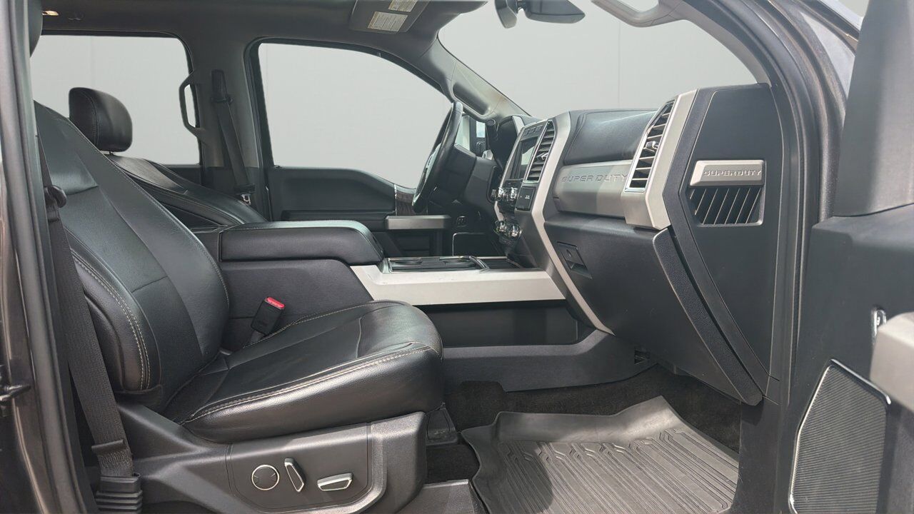 2017 Ford Super Duty F-350 DRW Lariat Sherwood Park AB