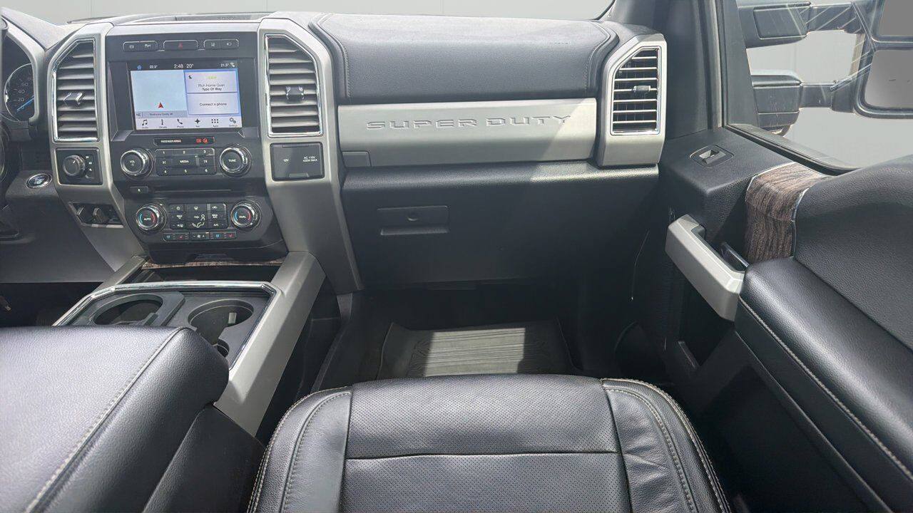 2017 Ford Super Duty F-350 DRW Lariat Sherwood Park AB