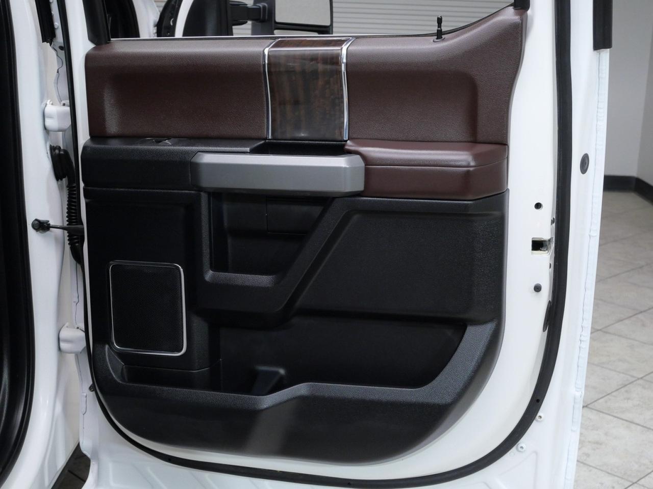 2017 Ford Super Duty F-350 DRW Platinum FX4 6.7L Power Stroke 4x4 Mansfield TX