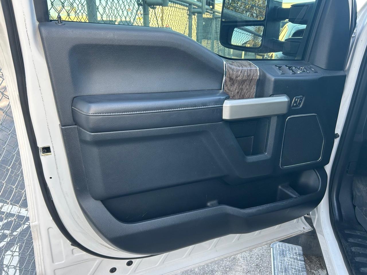 2017 Ford Super Duty F-350 DRW Super Duty New Braunfels TX