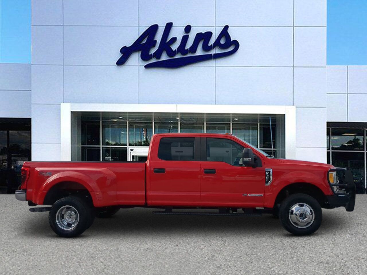 2017 Ford Super Duty F-350 DRW XL