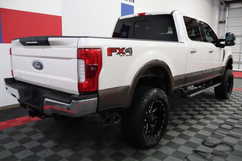 2017 Ford Super Duty F-350 Lariat Lifted 6.7L Diesel GPS Camera FREE WARRANTY Arlington TX