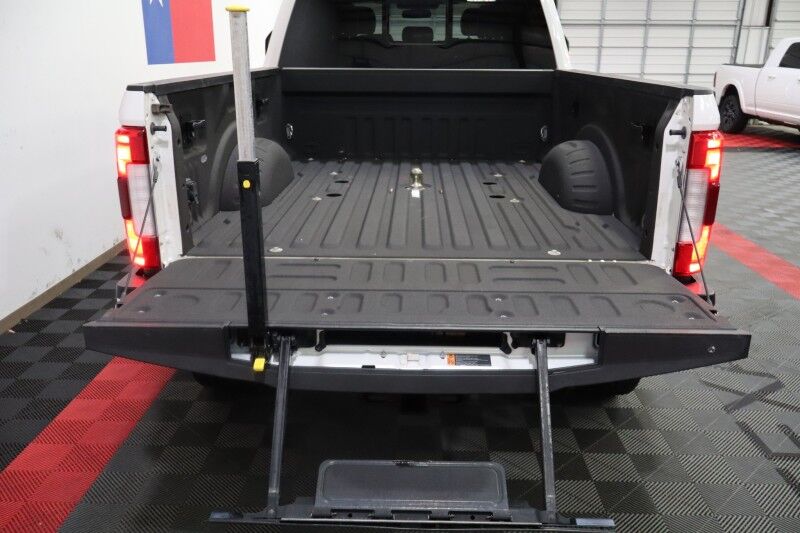 2017 Ford Super Duty F-350 Lariat Lifted 6.7L Diesel GPS Camera FREE WARRANTY Arlington TX