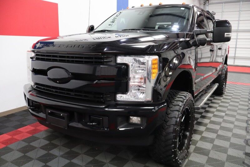 2017 Ford Super Duty F-350 Lariat Ultimate 6.7L Diesel Sunroof 35in Toyo Tires FREE WARRANTY Arlington TX
