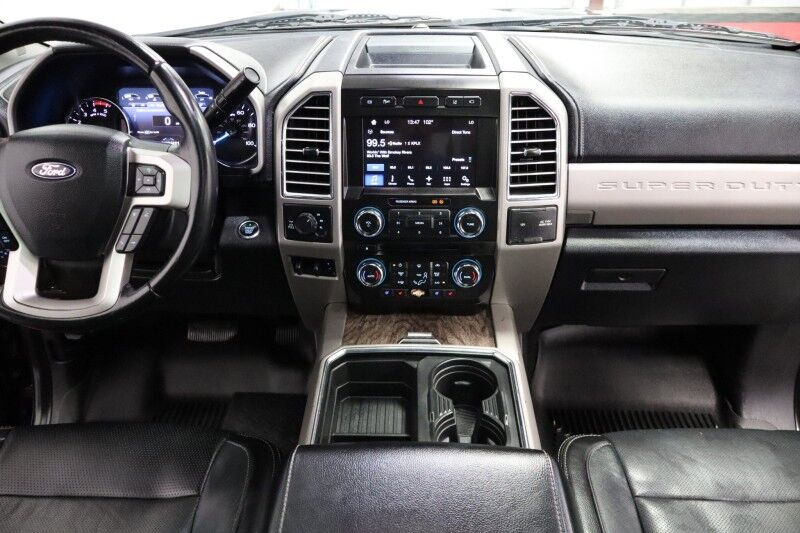 2017 Ford Super Duty F-350 Lariat Ultimate 6.7L Diesel Sunroof 35in Toyo Tires FREE WARRANTY Arlington TX