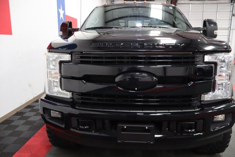 2017 Ford Super Duty F-350 Lariat Ultimate 6.7L Diesel Sunroof 35in Toyo Tires FREE WARRANTY Arlington TX