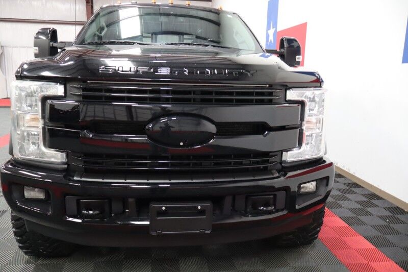 2017 Ford Super Duty F-350 Lariat Ultimate 6.7L Diesel Sunroof 35in Toyo Tires FREE WARRANTY Arlington TX