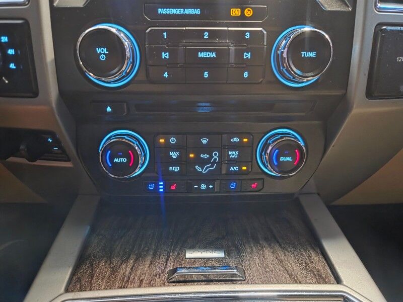 2017 Ford Super Duty F-350 Lariat Welding Bed Dually 6.7L Diesel FX4 4WD FREE WARRANTY Arlington TX
