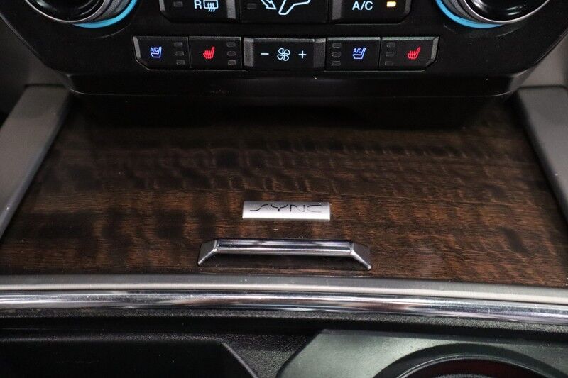 2017 Ford Super Duty F-350 Platinum Ultimate Long Bed GPS Camera 35in Tires FREE WARRANTY Arlington TX