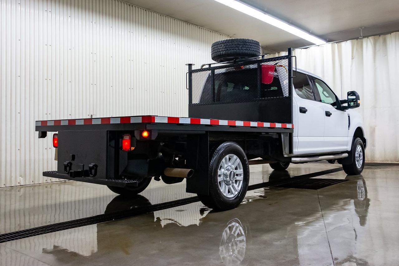 2017 Ford Super Duty F-350 SRW CREW CAB XLT DECK Red Deer AB