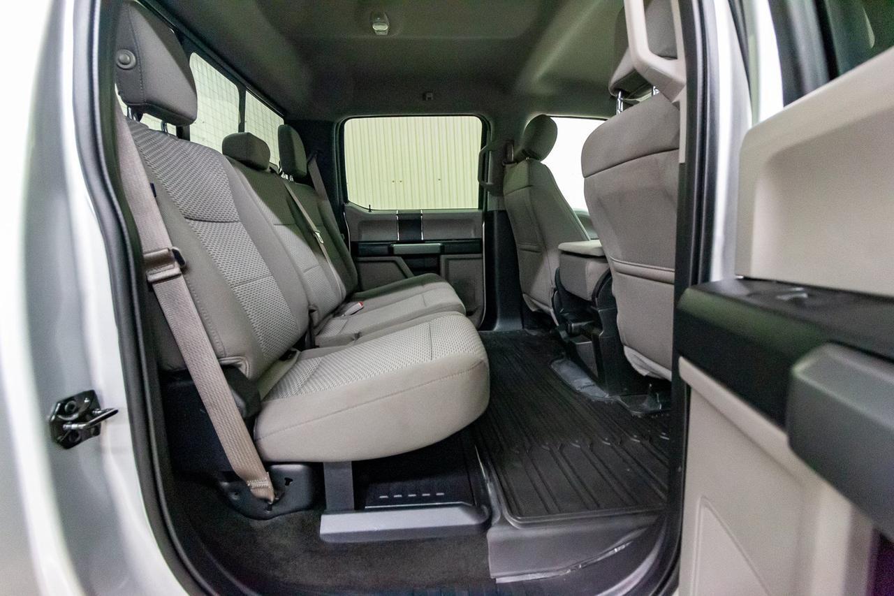 2017 Ford Super Duty F-350 SRW CREW CAB XLT FX4 Red Deer AB