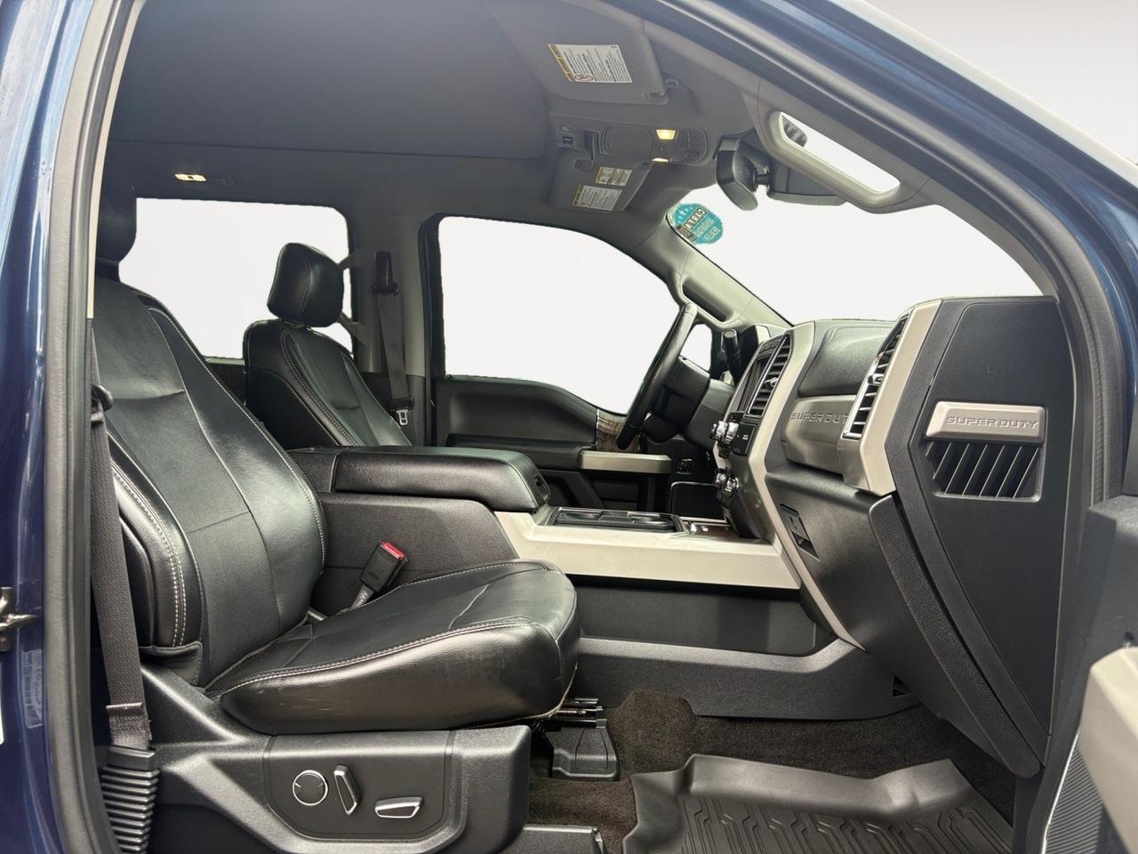 2017 Ford Super Duty F-350 SRW Lariat, LANE KEEP ASSIST, BLIND SPOT ALERT, POWER RUNNING BOARDS, MOONROOF, GO BIG AND GO HOME IN THIS F-350, Virginia Beach VA