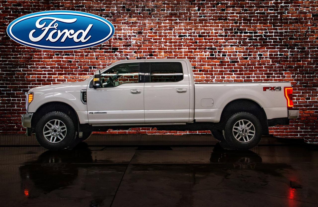 2017 Ford Super Duty F-350 SRW Lariat