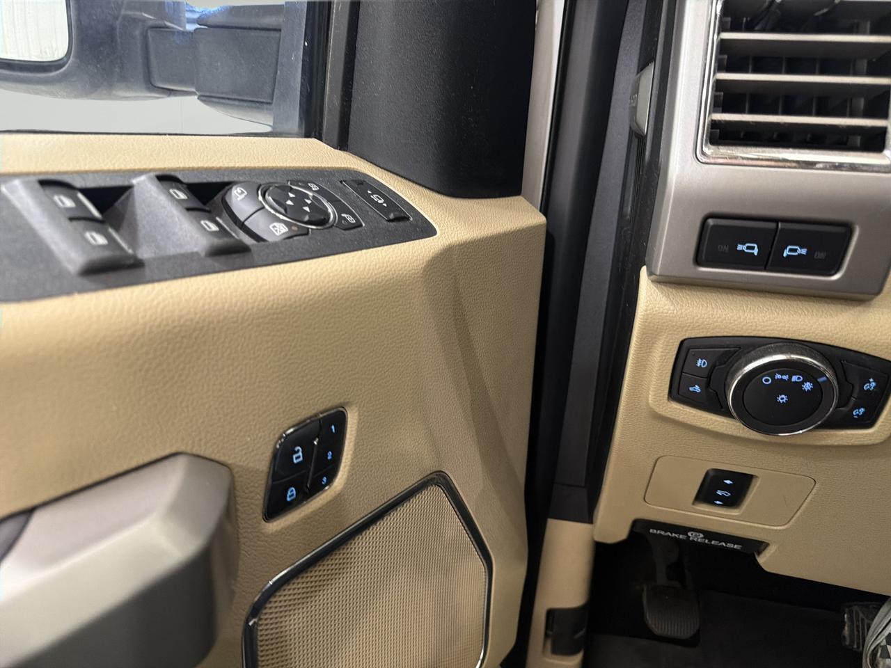 2017 Ford Super Duty F-350 SRW Lariat San Antonio TX