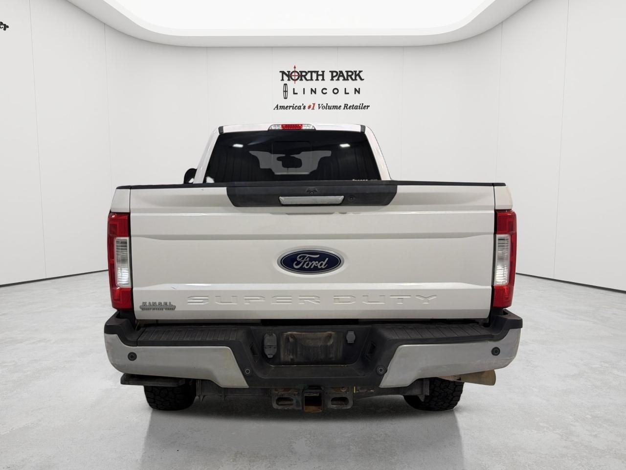 2017 Ford Super Duty F-350 SRW Lariat San Antonio TX