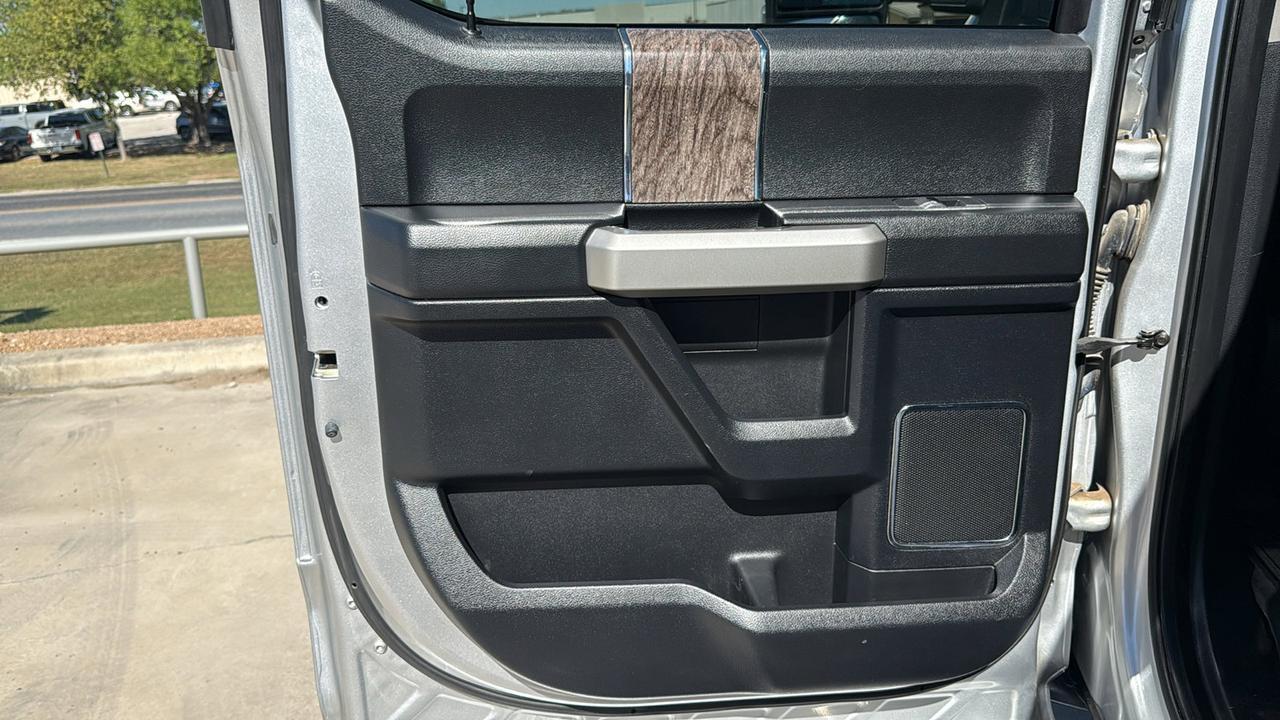 2017 Ford Super Duty F-350 SRW Lariat New Braunfels TX