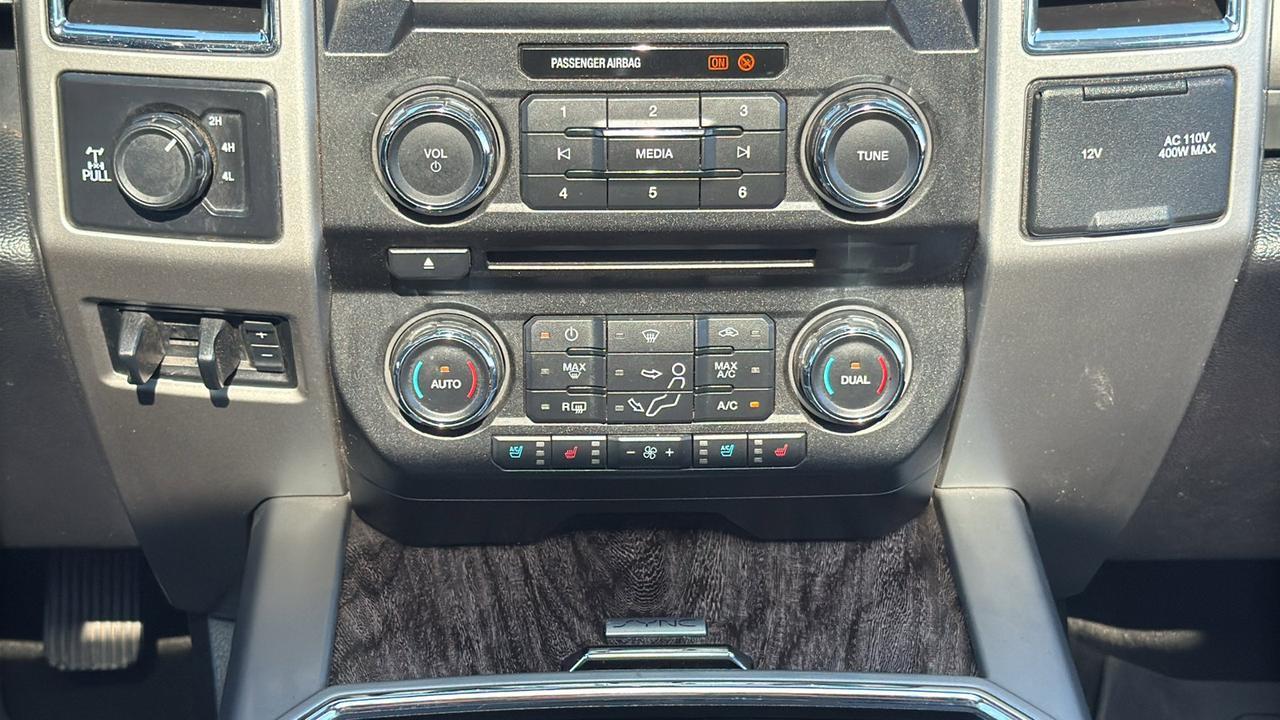 2017 Ford Super Duty F-350 SRW Lariat New Braunfels TX