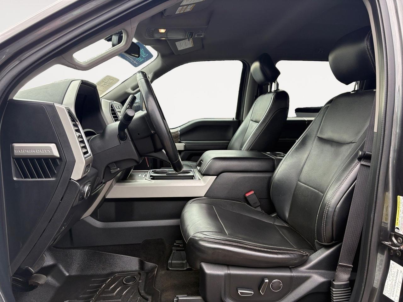 2017 Ford Super Duty F-350 SRW Lariat, TOW PACKAGE, BACKUP CAMERA WITH PARKING SENSORS, REMOTE START, HEATED & COOLING SEATS, LOW MILES, TAKE POWER ON THE ROAD IN THIS F-350! Virginia Beach VA