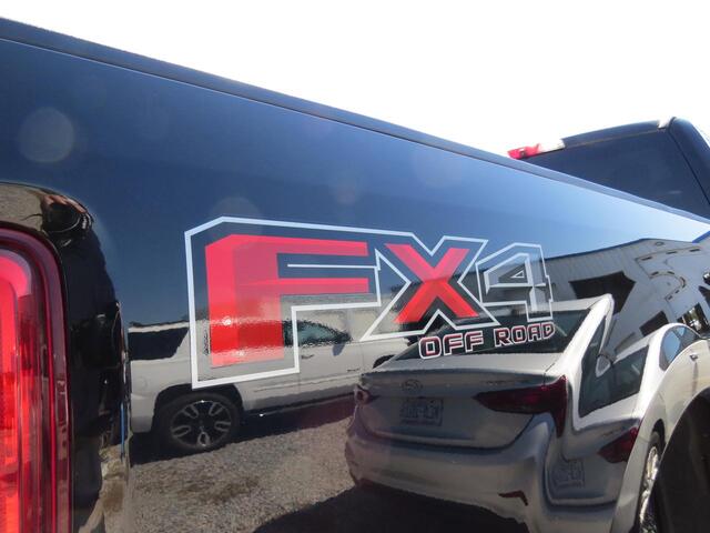 2017 Ford Super Duty F-350 SRW Platinum 4WD Crew Cab 8' Box Wilson NC