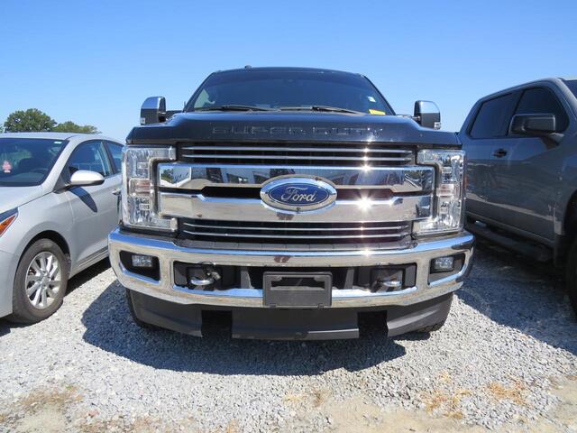 2017 Ford Super Duty F-350 SRW Platinum 4WD Crew Cab 8' Box Wilson NC