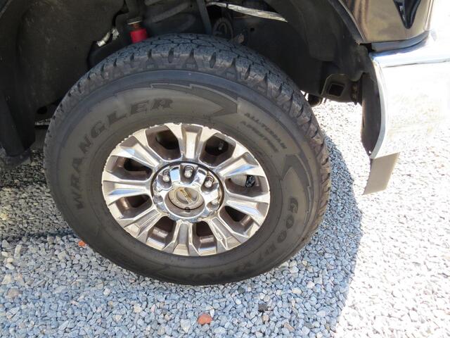 2017 Ford Super Duty F-350 SRW Platinum 4WD Crew Cab 8' Box Wilson NC