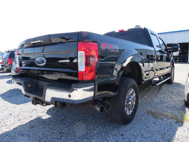 2017 Ford Super Duty F-350 SRW Platinum 4WD Crew Cab 8' Box Wilson NC