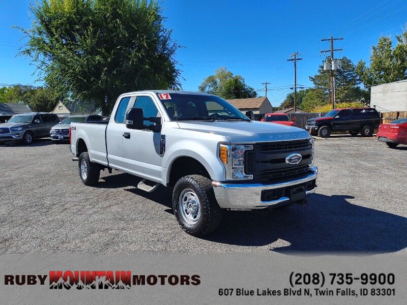 2017 Ford Super Duty F-350 SRW XL